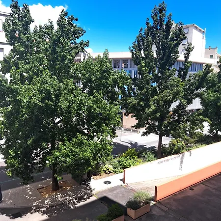 Aux Pieds Des Cevennes Apartment