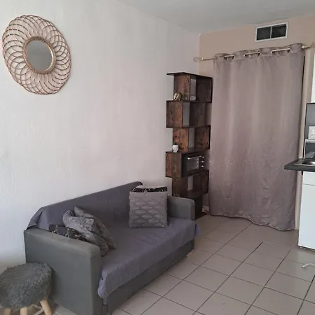 Aux Pieds Des Cevennes Apartment *