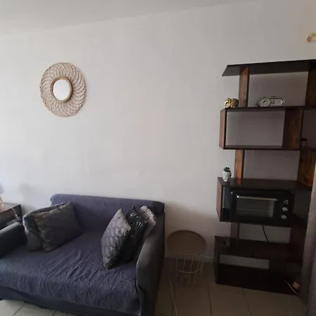 Apartment Aux Pieds Des Cevennes