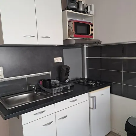 Aux Pieds Des Cevennes Apartment Ales